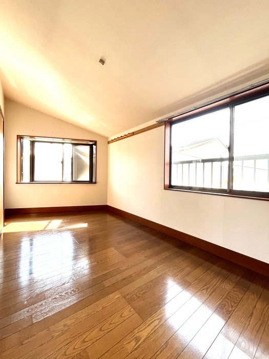 セレクトハウス八幡の居室