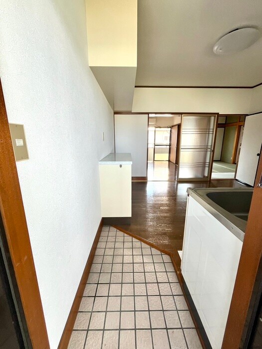 物件内観写真19　(廊下)