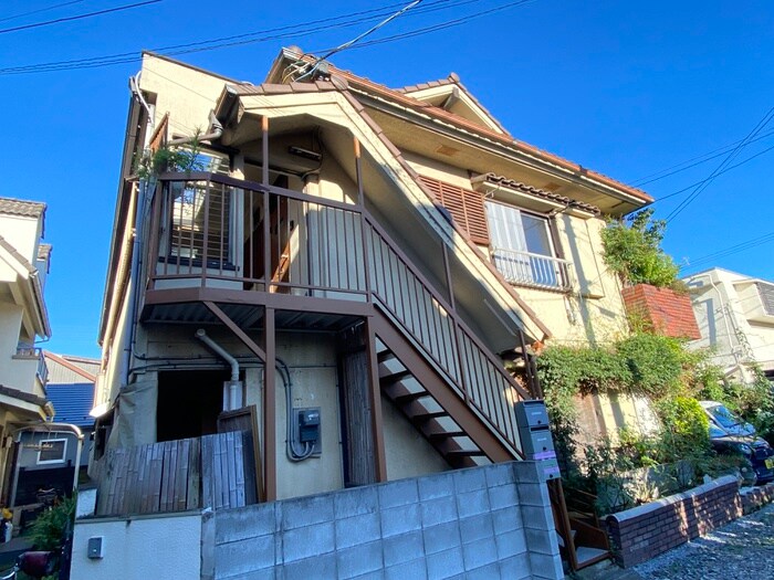 荒金アパートの物件外観写真