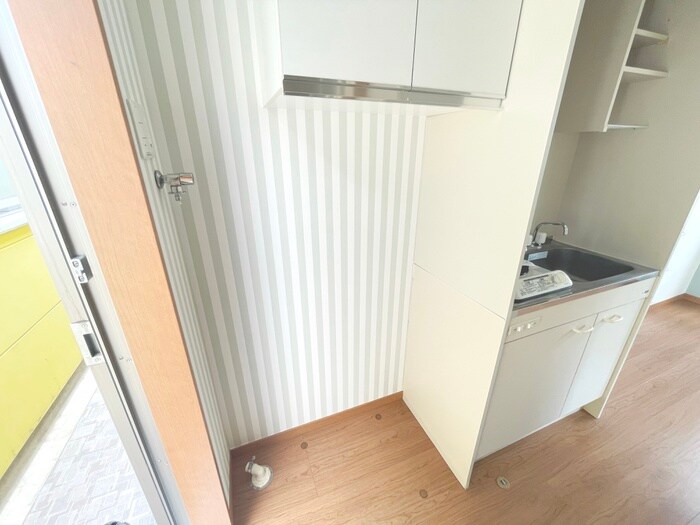 物件内観写真15　(洗濯機置場)