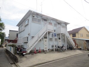 いずみハイツ外観写真