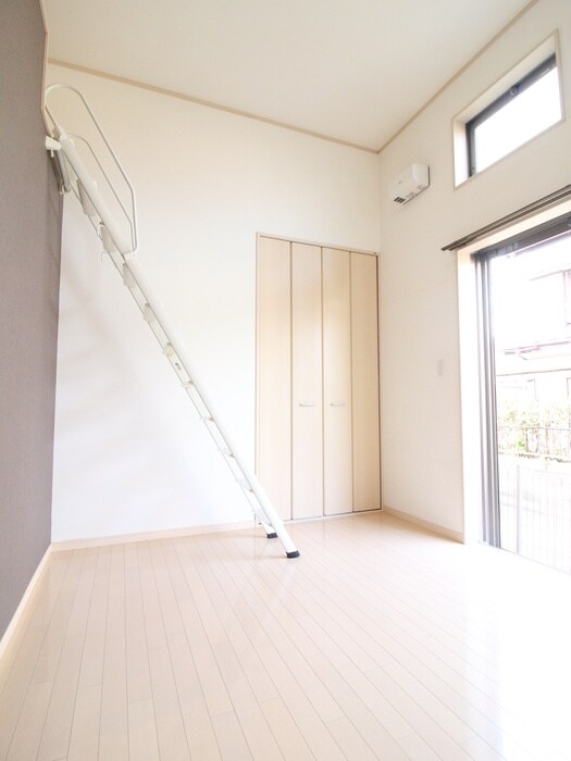 物件内観写真9　(居室)