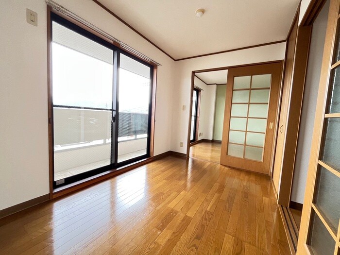 物件内観写真11　(居室)