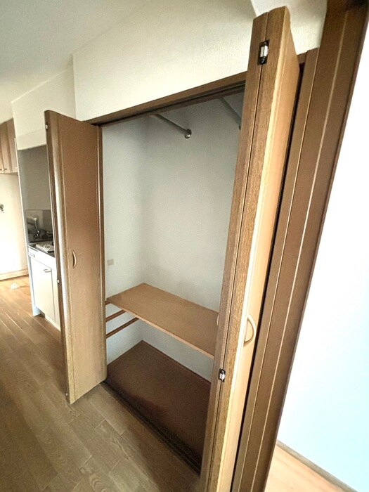 物件内観写真10　(収納)