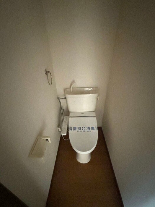 物件内観写真14　(トイレ)