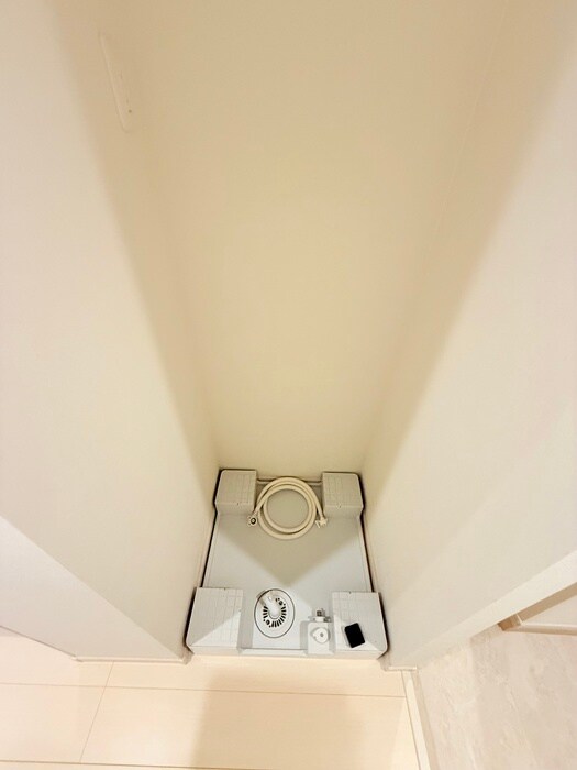 物件内観写真16　(洗濯機置場)