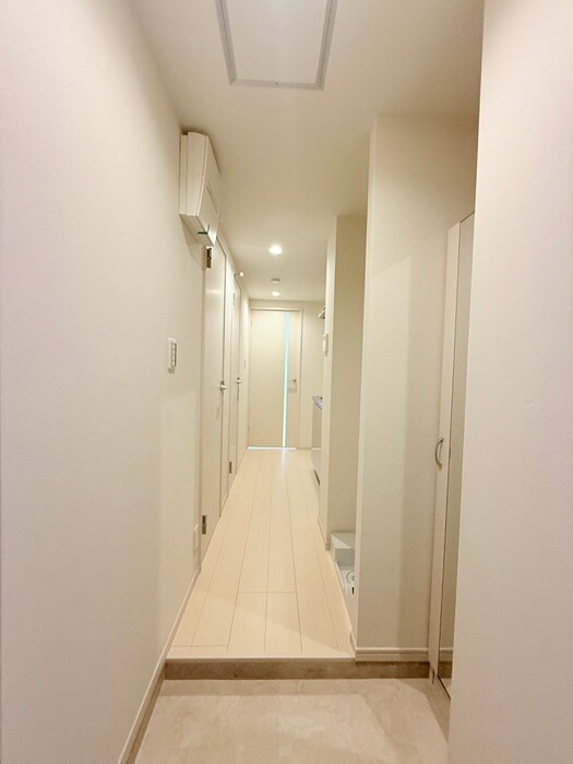 物件内観写真17　(玄関)