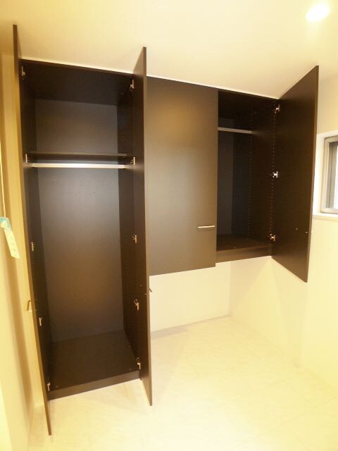 物件内観写真11　(収納)