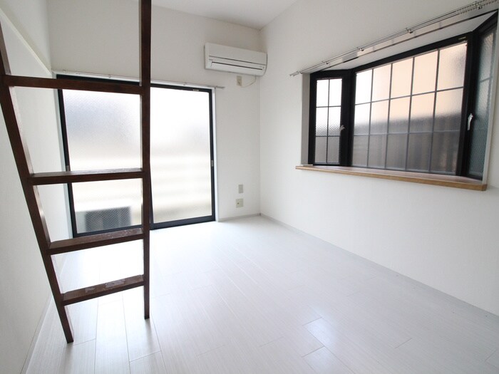 物件内観写真8　(居室)