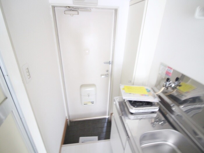 物件内観写真17　(玄関)