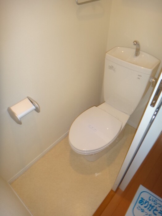 物件内観写真11　(トイレ)