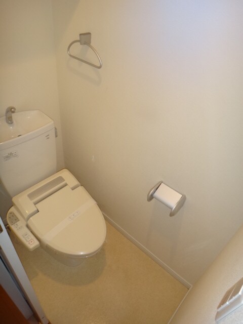 物件内観写真11　(トイレ)