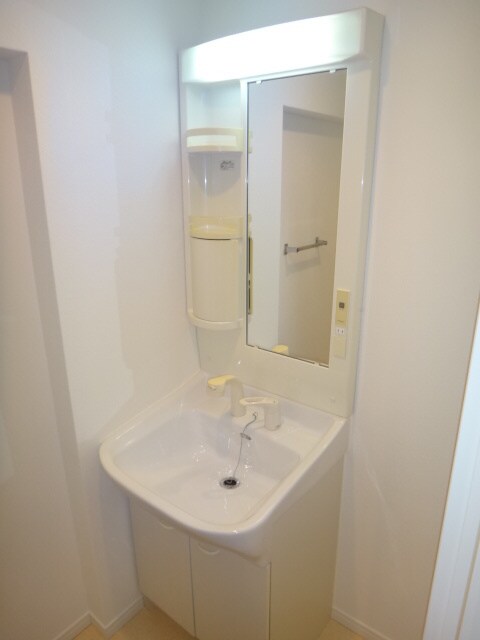 物件内観写真11　(洗面)