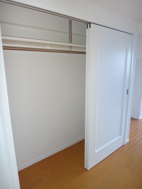 物件内観写真13　(収納)