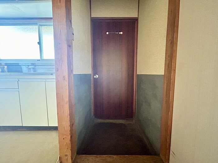 物件内観写真15　(玄関)
