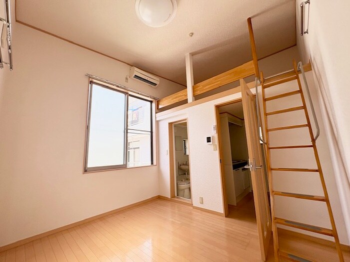 物件内観写真7　(居室)