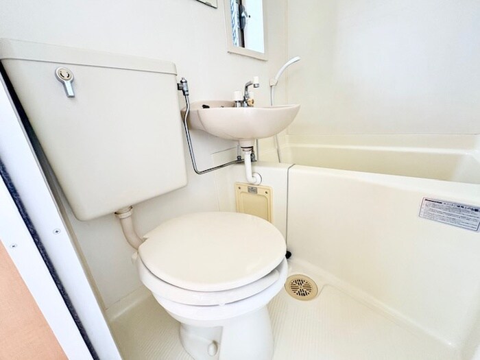 物件内観写真11　(トイレ)