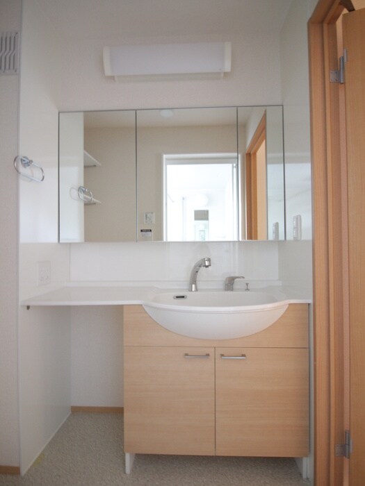 物件内観写真10　(洗面)