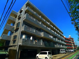 渡辺ﾏﾝｼｮﾝ第一外観写真