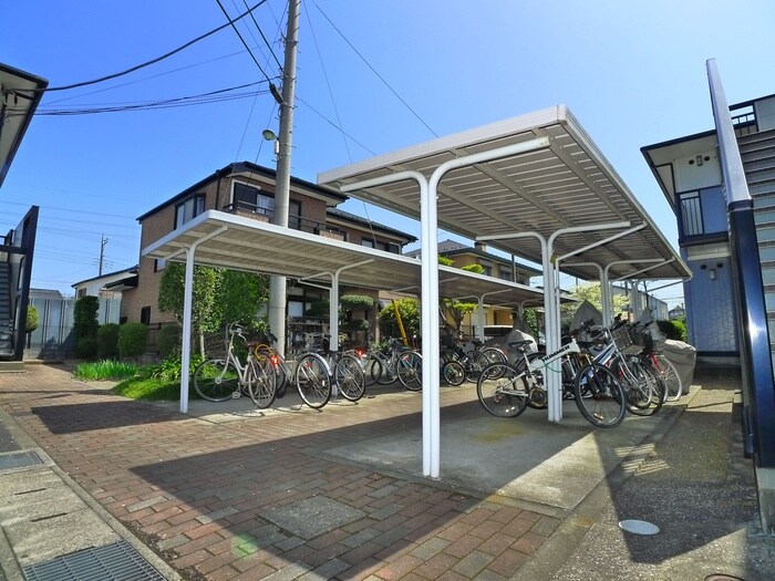 物件外観写真3　(駐輪場)