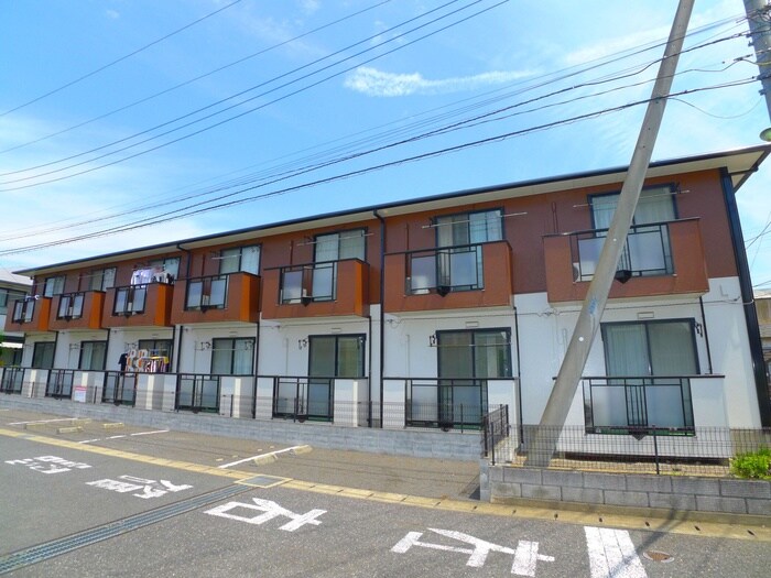 物件外観写真5　(駐車場)