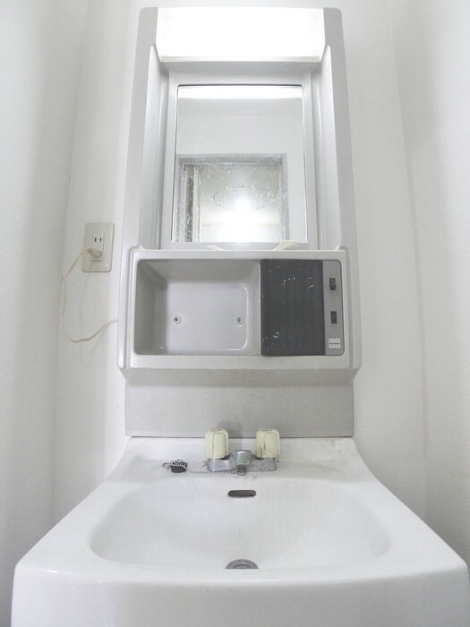 物件内観写真12　(洗面)