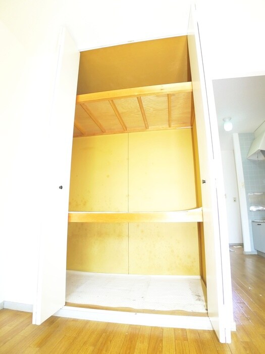 物件内観写真15　(収納)