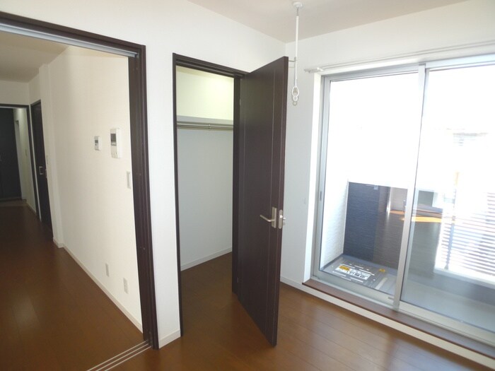 物件内観写真9　(収納)