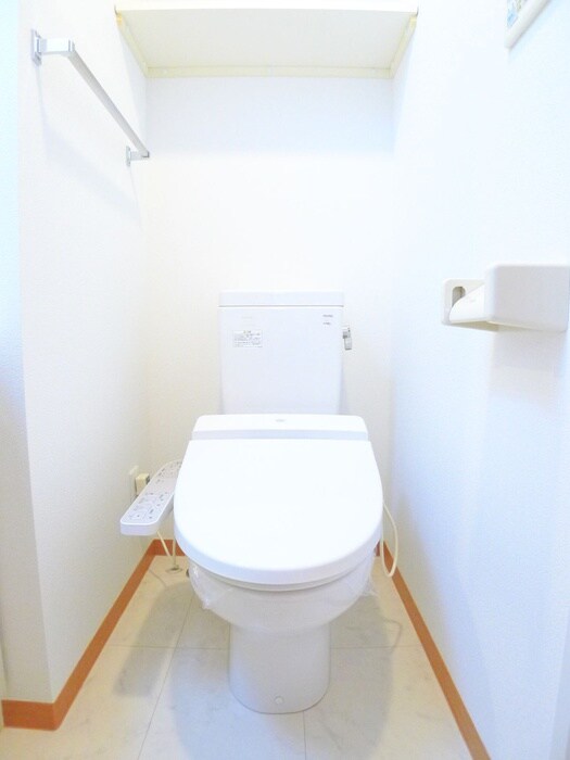 物件内観写真14　(トイレ)