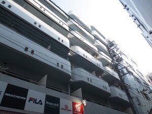 ﾗｲｵﾝｽﾞﾏﾝｼｮﾝ荻窪駅前（301）外観写真