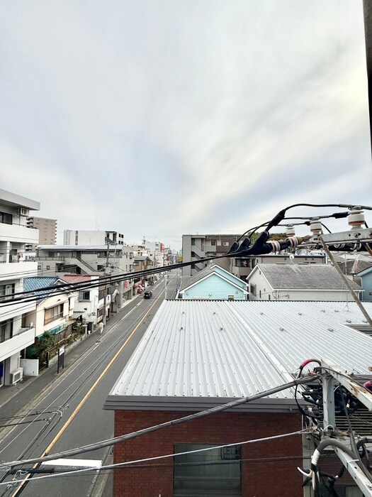 物件内観写真16　(室内からの展望)