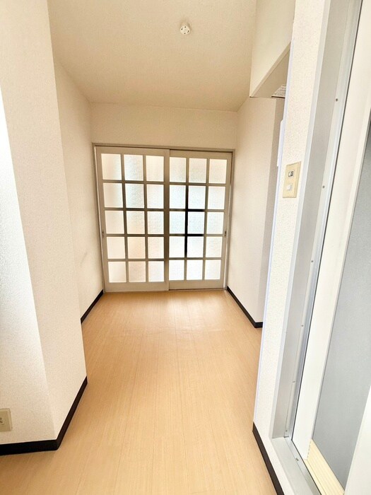物件内観写真17　(廊下)