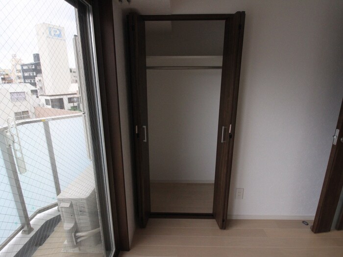 物件内観写真12　(収納)