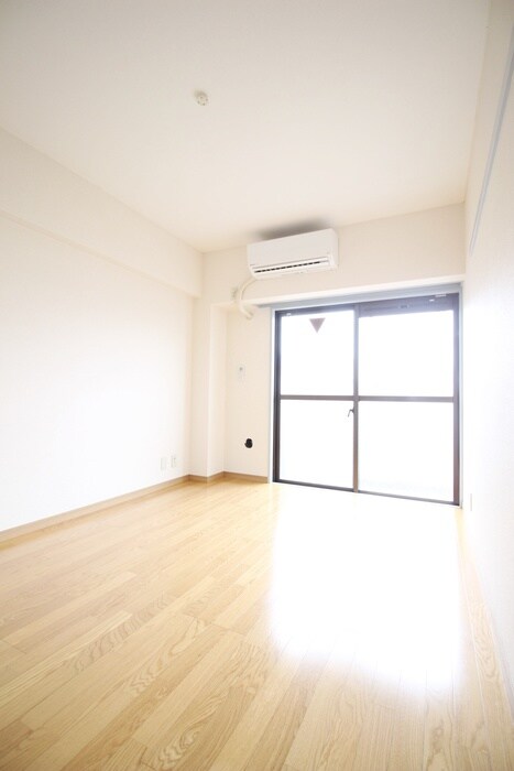 物件内観写真5　(居室)