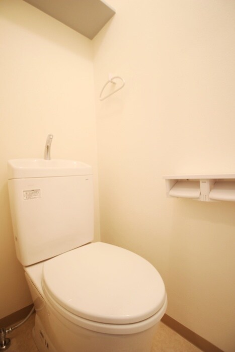物件内観写真11　(トイレ)