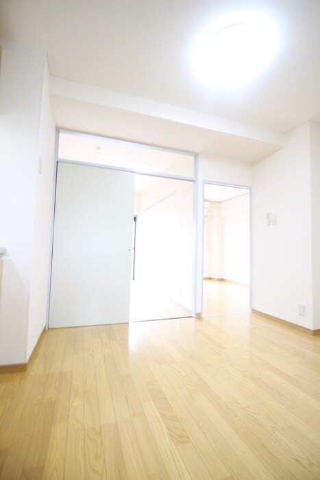 物件内観写真15　(居室)