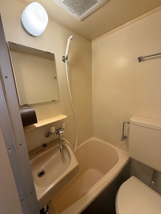 物件内観写真12　(バス／シャワールーム等)