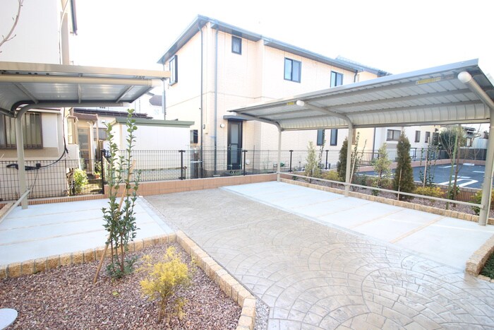 物件外観写真6　(駐輪場)