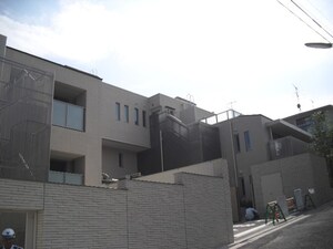 パ－クリラヴェ－ル代沢外観写真