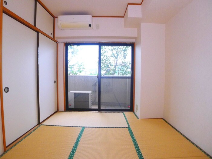 物件内観写真10　(居室)