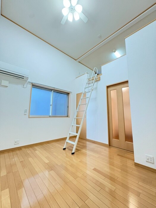 物件内観写真15　(居室)