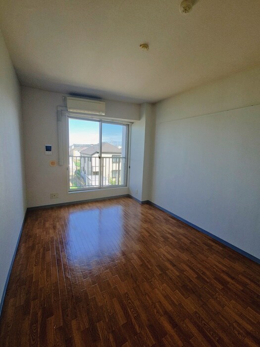 物件内観写真18　(居室)