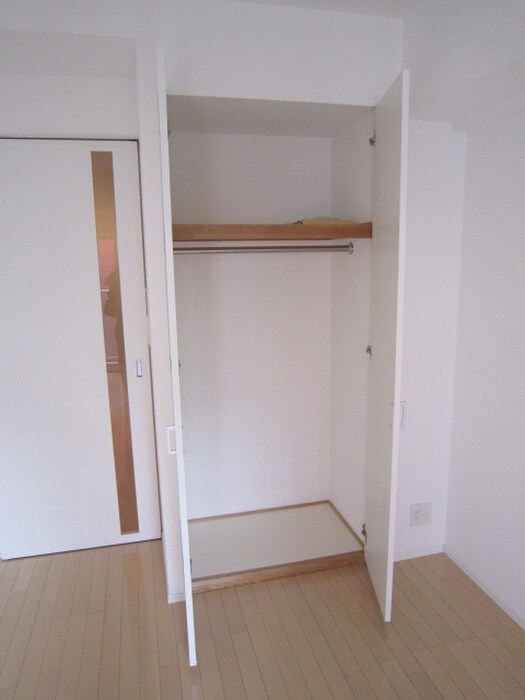 物件内観写真8　(収納)