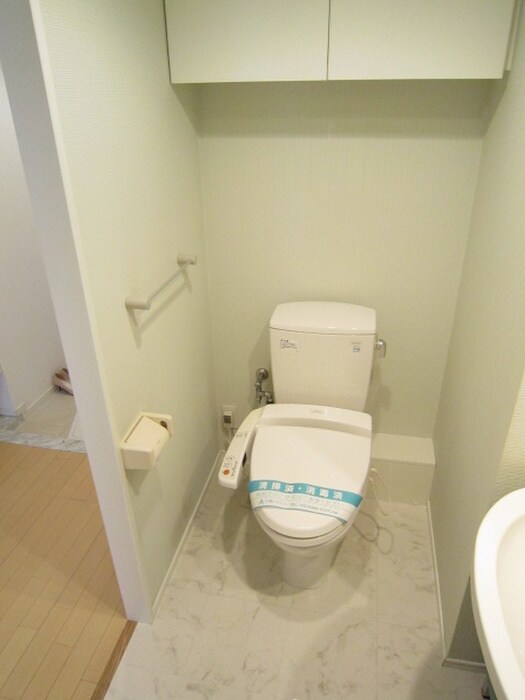 物件内観写真14　(トイレ)