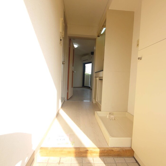 物件内観写真12　(廊下)