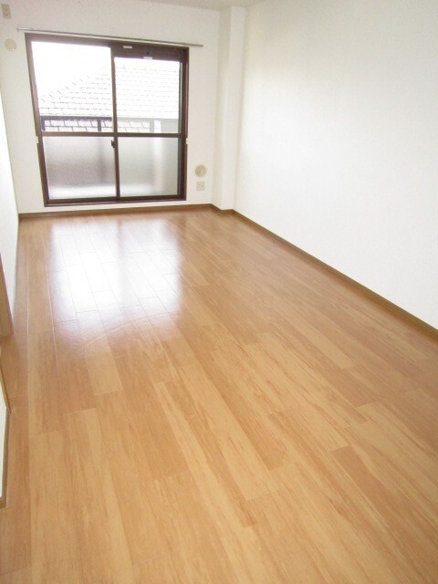 物件内観写真4　(居室)