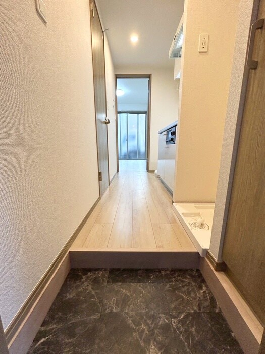 物件内観写真15　(玄関)