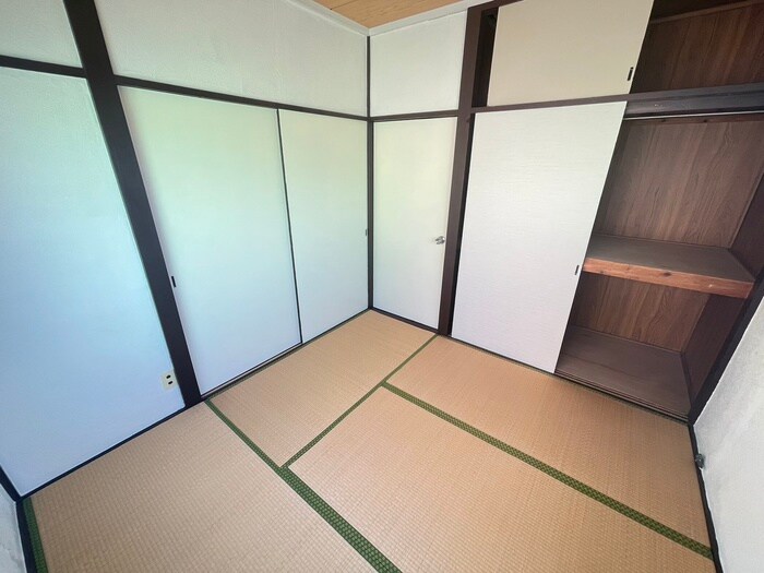 物件内観写真8　(居室)