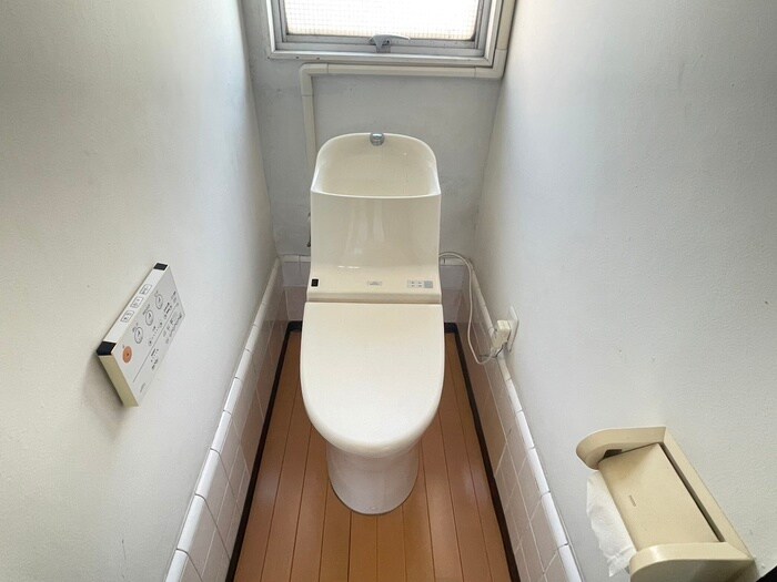 物件内観写真12　(トイレ)