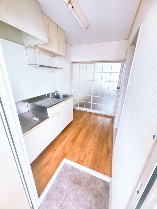 物件内観写真8　(廊下)